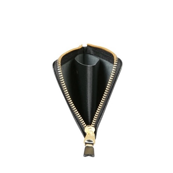 Comme des Garçons Wallet
Comme des Garçons Wallet Zipped Wallet - Picture 4 of 10